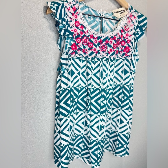 NWT! Savanna‎ Jane Embroidered Floral Ruffle Sleeve Top Size Small - Picture 3 of 5